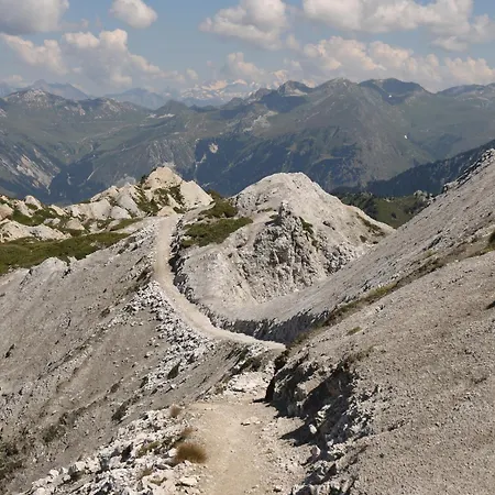La Courbe Tendre Du Chemin Pralognan-la-Vanoise