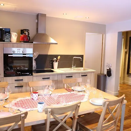 La Courbe Tendre Du Chemin Appartement *
